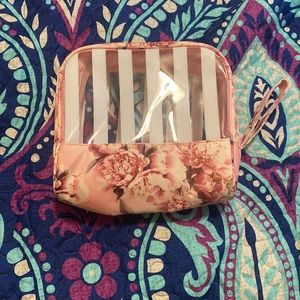 Really cute flower bathroom bag